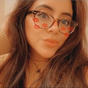 Meet your Posher, Eileen